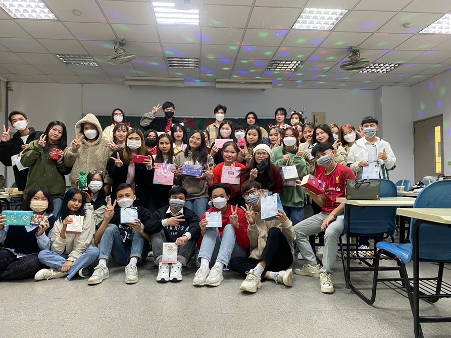 LINE_ALBUM_1223 Christmas_230419_1