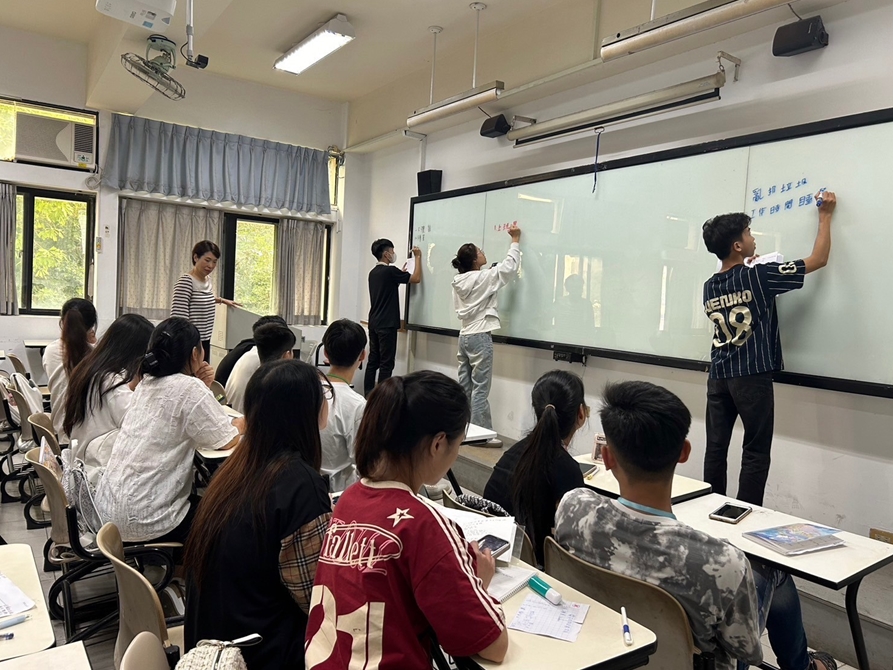 LINE_ALBUM_20241105 旅館管理_250105_4