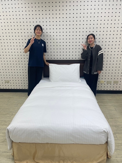 LINE_ALBUM_20241122旅館管理（第一週調補課）_250103_4