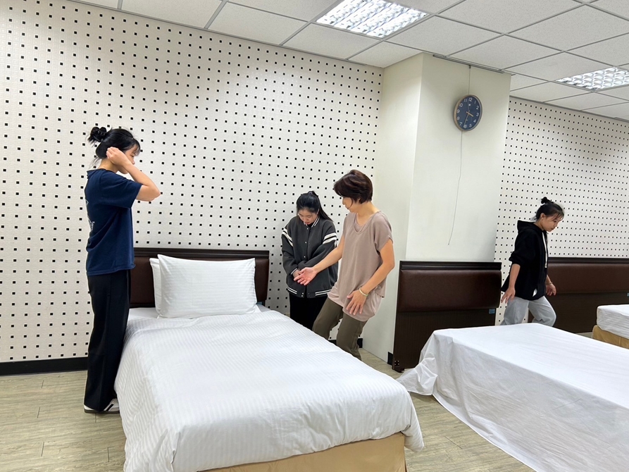 LINE_ALBUM_20241122旅館管理（第一週調補課）_250103_12