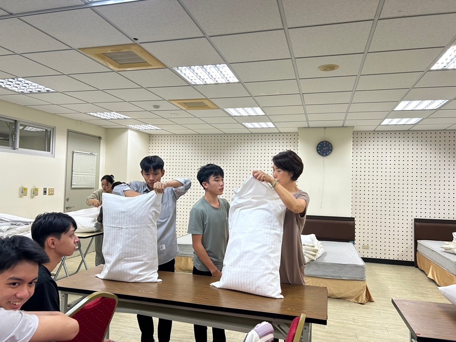 LINE_ALBUM_20241122旅館管理（第一週調補課）_250103_17