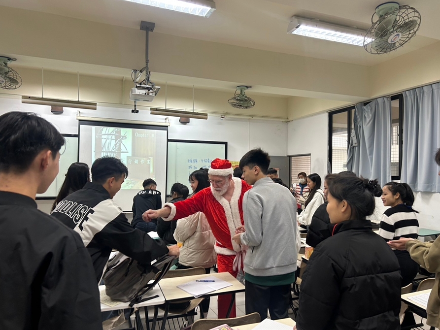 LINE_ALBUM_20241224旅館管理_250103_9