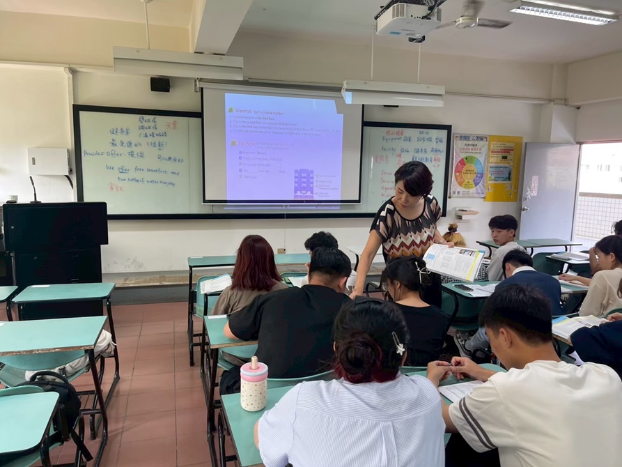 LINE_ALBUM_20250526 觀光英語（一）_250717_1