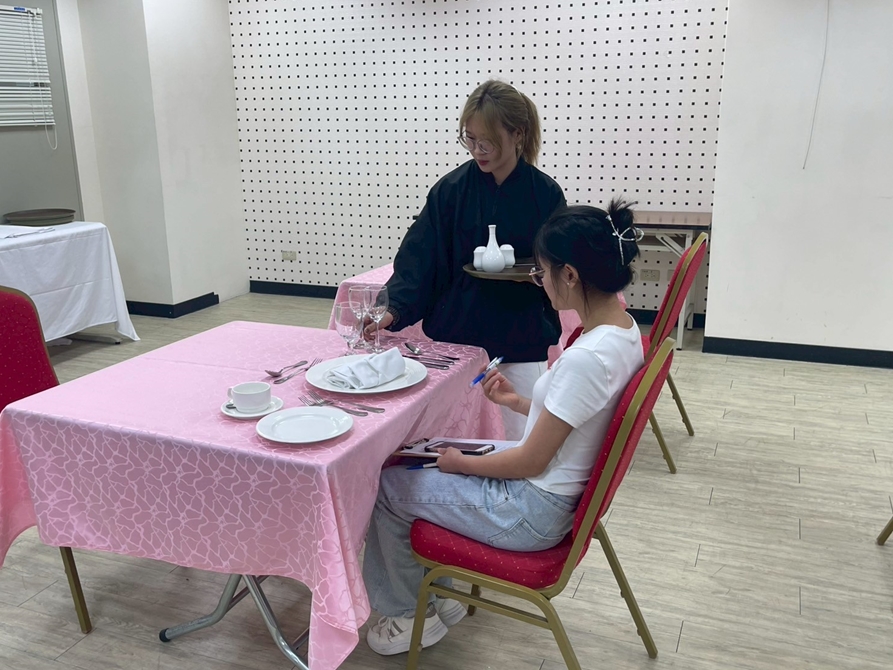 LINE_ALBUM_20250618 餐飲管理與實作 期末考_250717_1