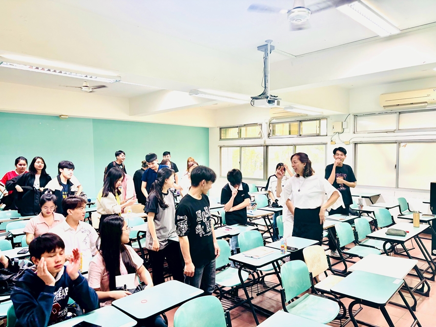 LINE_ALBUM_20250604 職場管理_250717_1