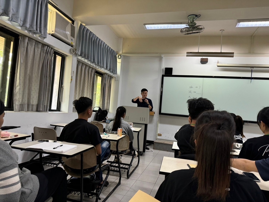 LINE_ALBUM_2024117 華語輔導課_250105_7