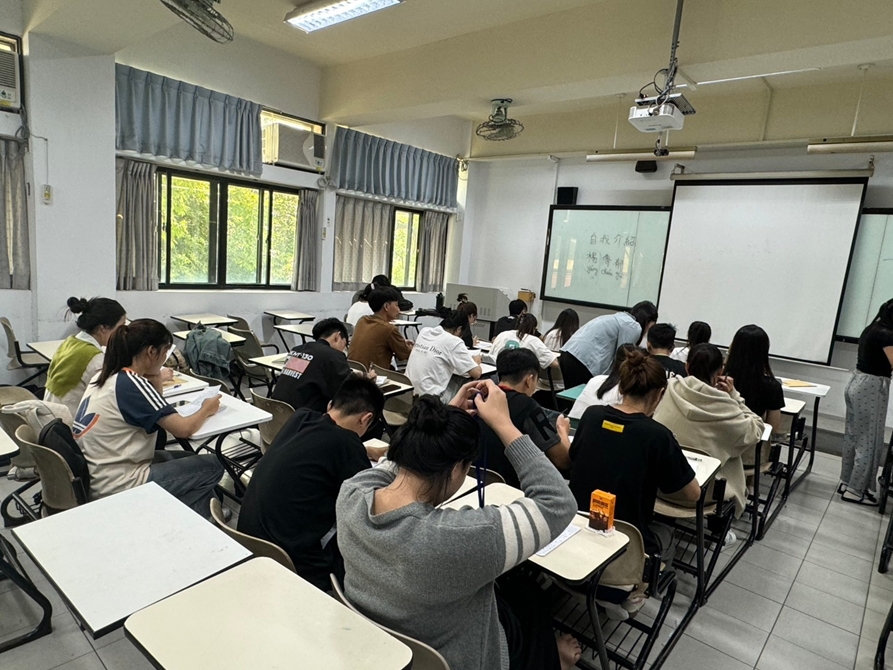LINE_ALBUM_20241017 華語輔導_241017_5