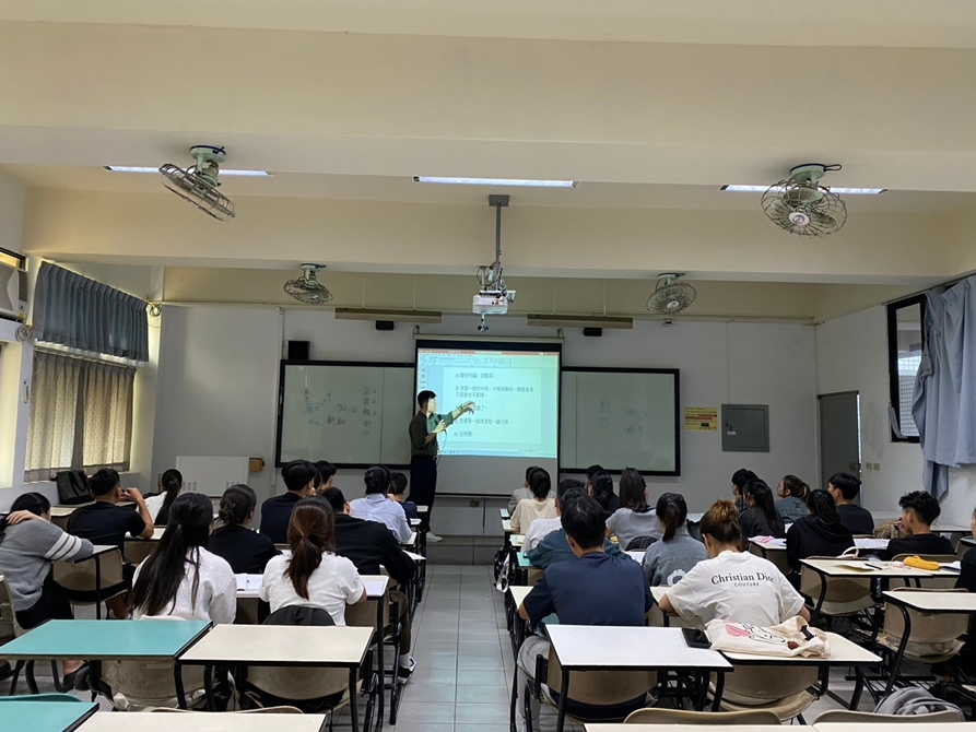 LINE_ALBUM_20241121 華語輔導課_250105_1