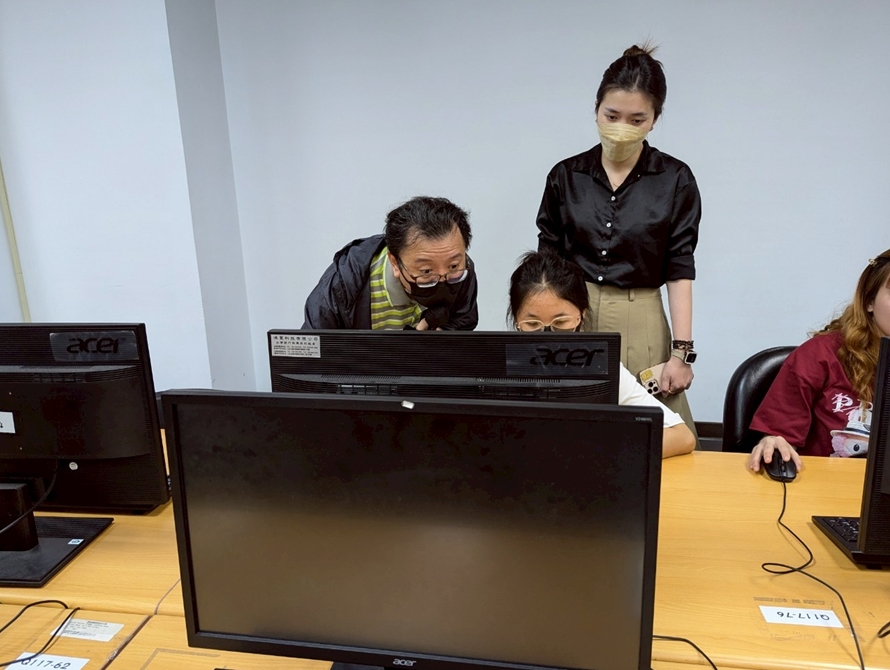 LINE_ALBUM_328_250415_2