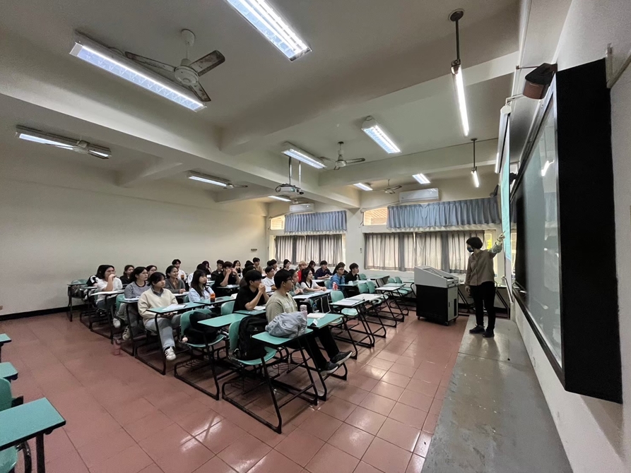 LINE_ALBUM_華語文測驗聽力與閱讀_250415_3