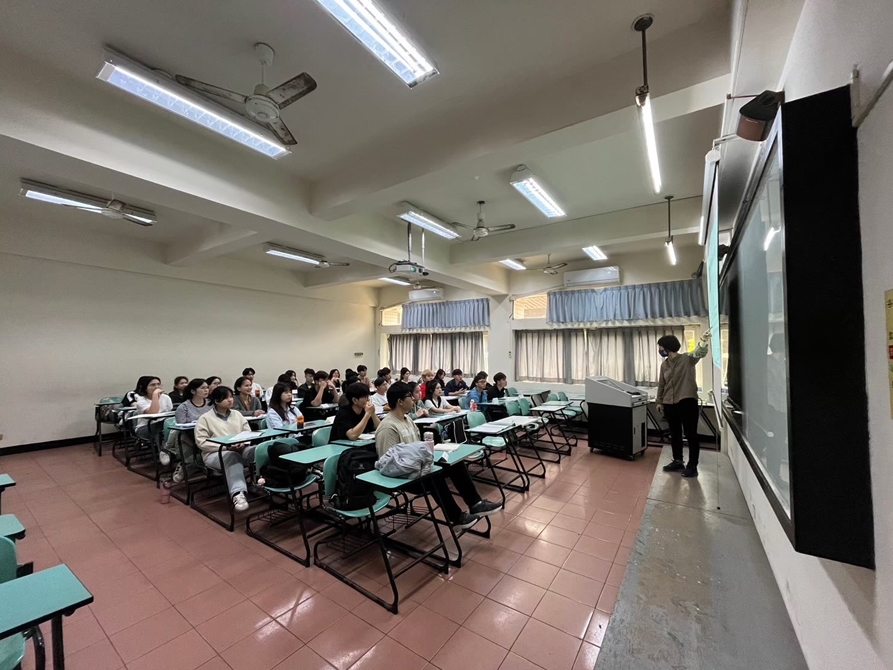 LINE_ALBUM_華語文測驗聽力與閱讀_250415_4