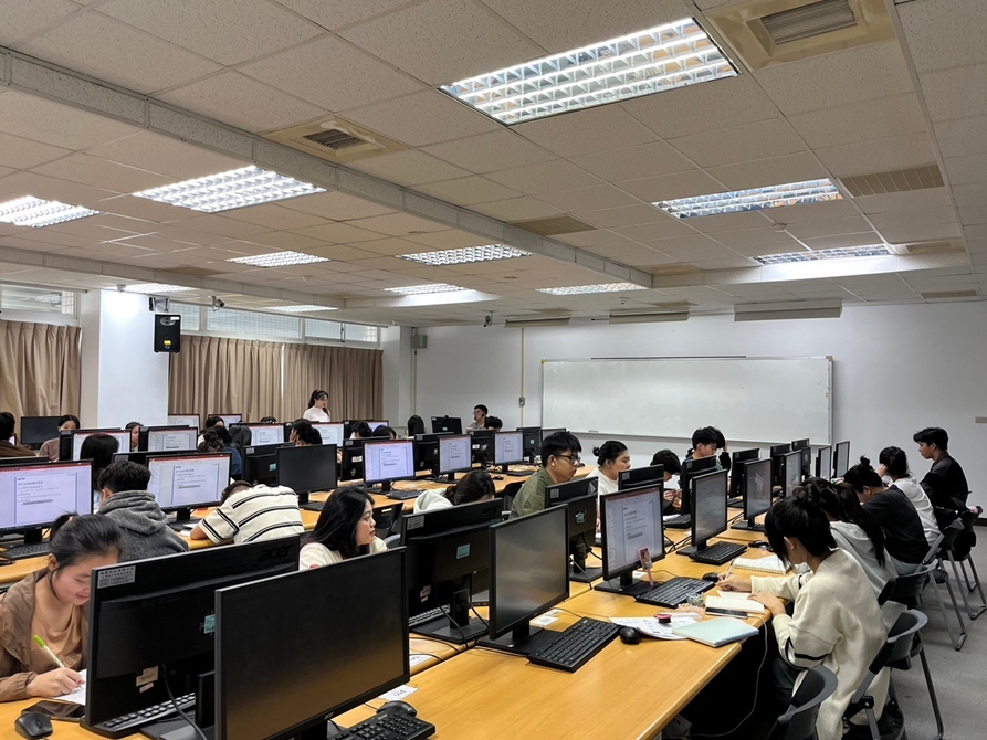 LINE_ALBUM_計算機概論 陸冠竹老師_250415_9