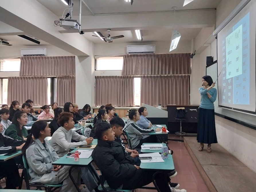 LINE_ALBUM_202536 休閒英文_250307_10