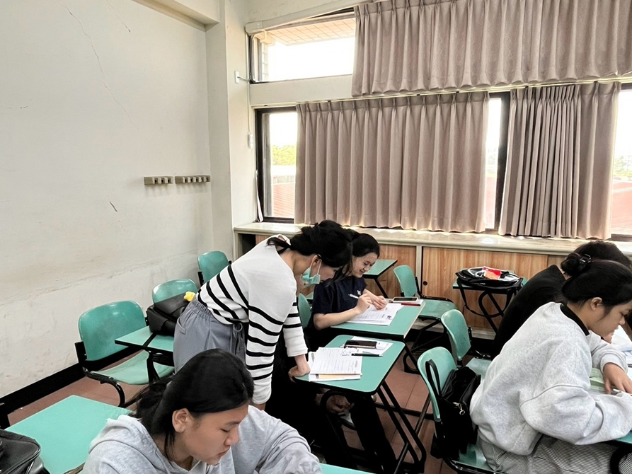 LINE_ALBUM_20250311-華語測驗與閱讀_250313_3
