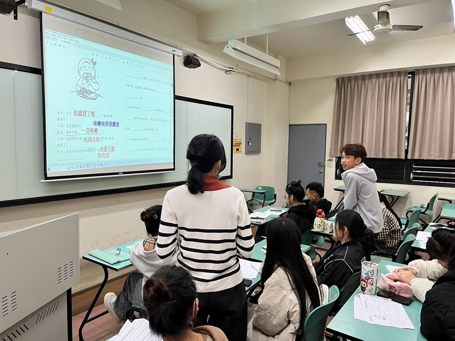LINE_ALBUM_20250318-華語測驗聽力與閱讀_250331_3