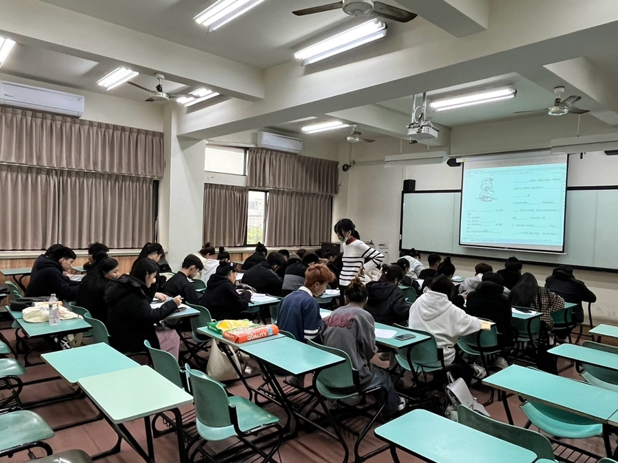 LINE_ALBUM_20250318-華語測驗聽力與閱讀_250331_11