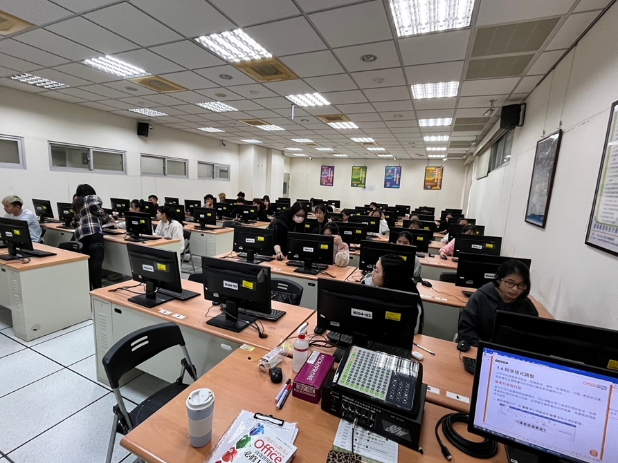 LINE_ALBUM_20250306-電腦軟體應用_250306_2