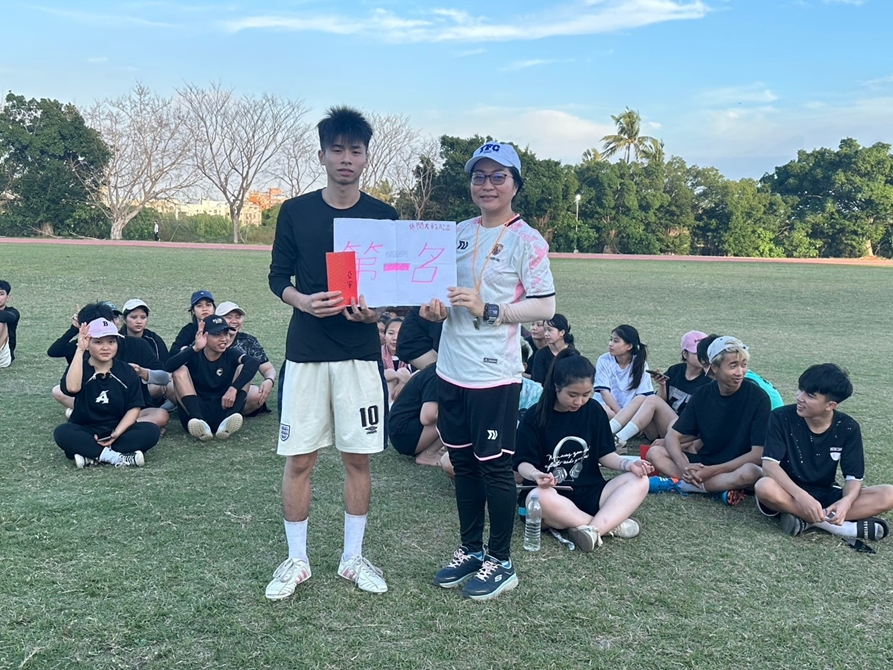 休閒大戰A2盃足球比賽⚽️_亞軍