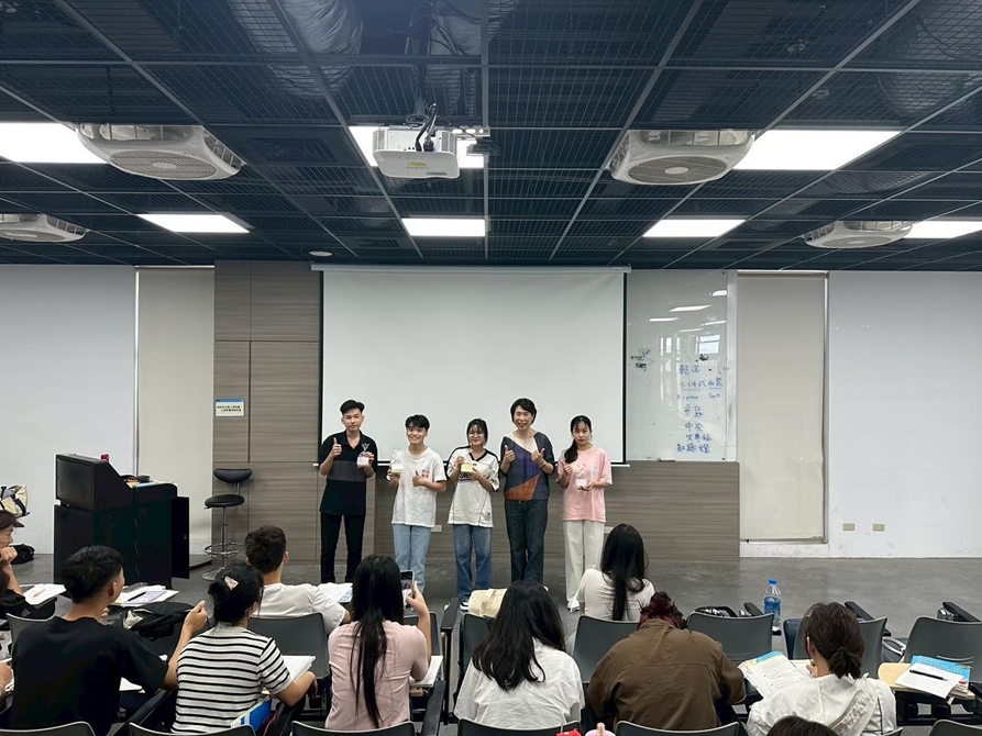 LINE_ALBUM_20250527 5-6月的慶生_250717_1