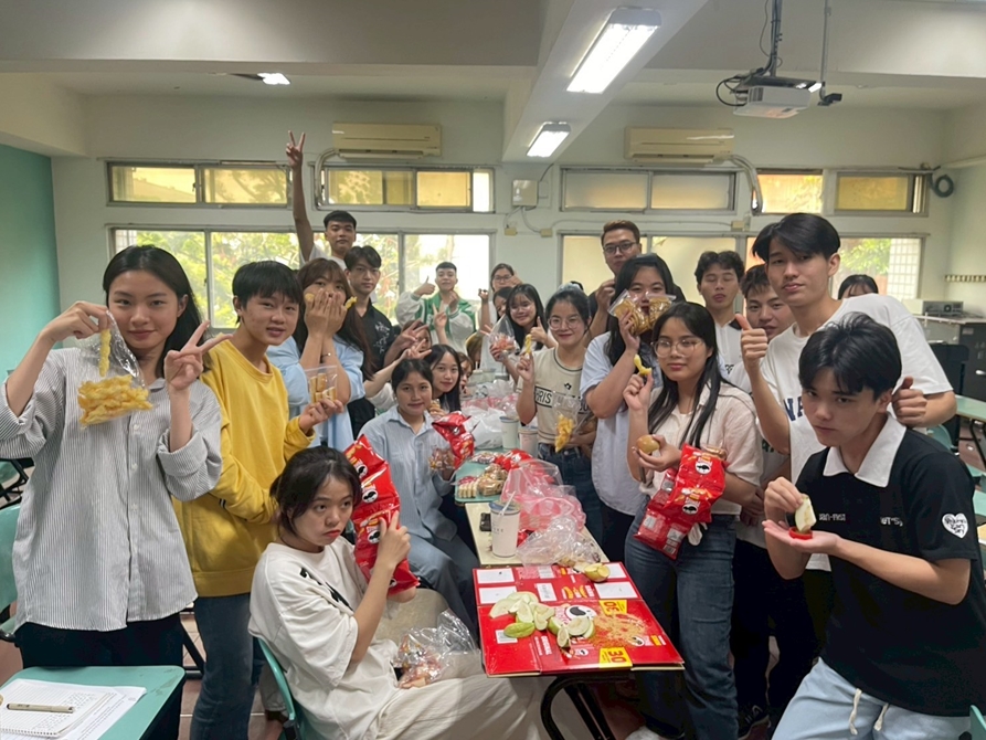 LINE_ALBUM_20250619 期末同樂會_250717_5