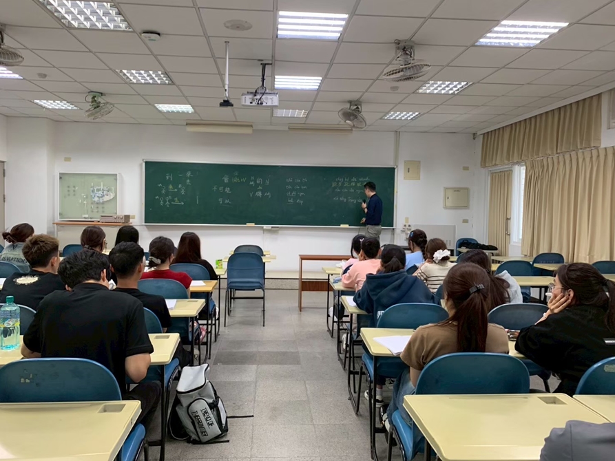 LINE_ALBUM_224 華語一_250808_1