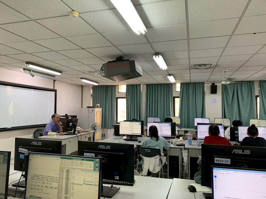 LINE_ALBUM_423 計算機概論_250808_1