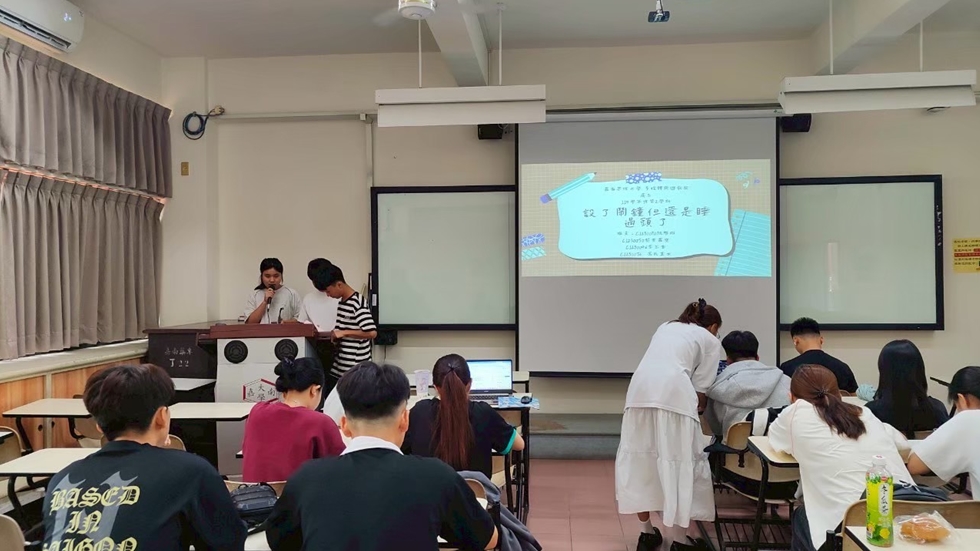 LINE_ALBUM_1140616 創意思考期末報告_250808_2