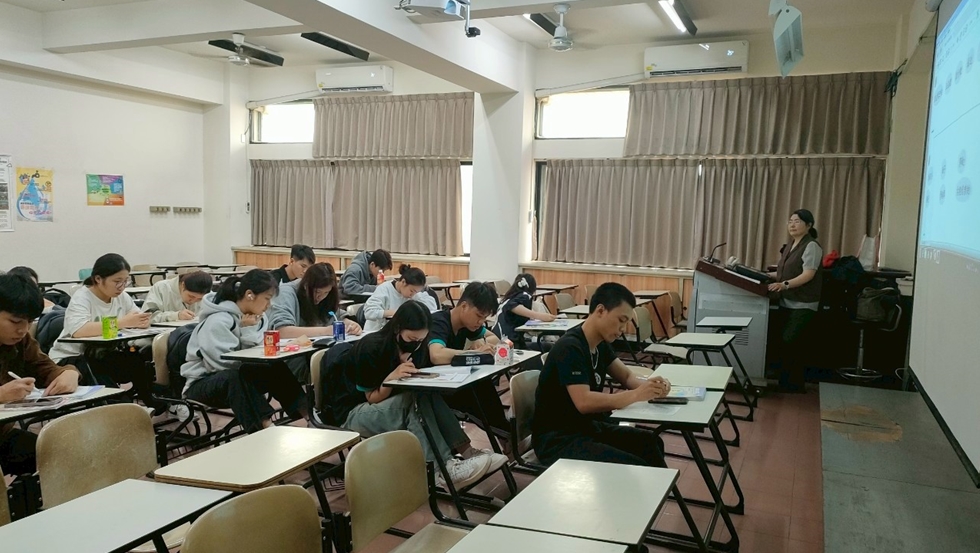 LINE_ALBUM_華語三_250808_10