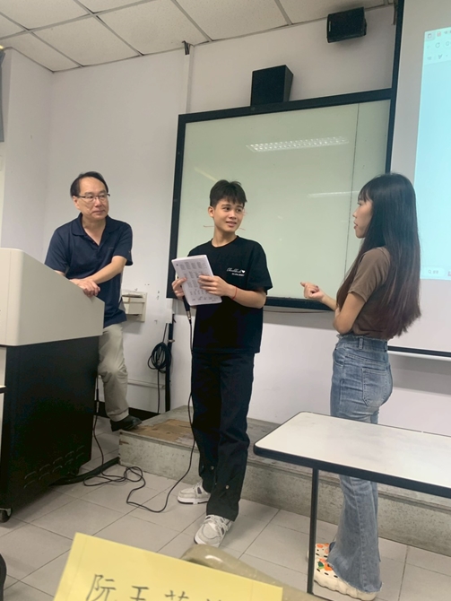 LINE_ALBUM_1141009-休閒產業概論_251021_26