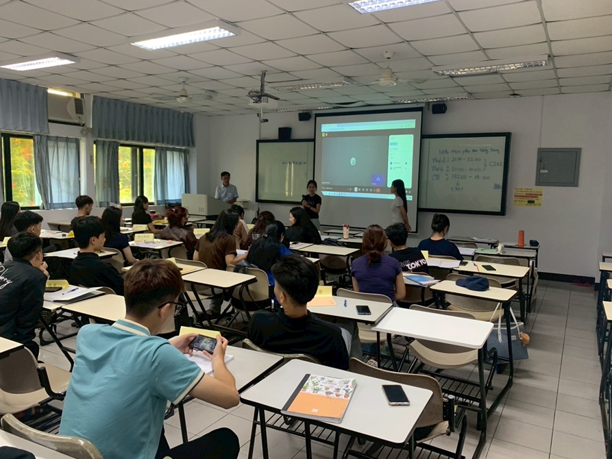 LINE_ALBUM_養生度假村經營管理1140925_251021_2