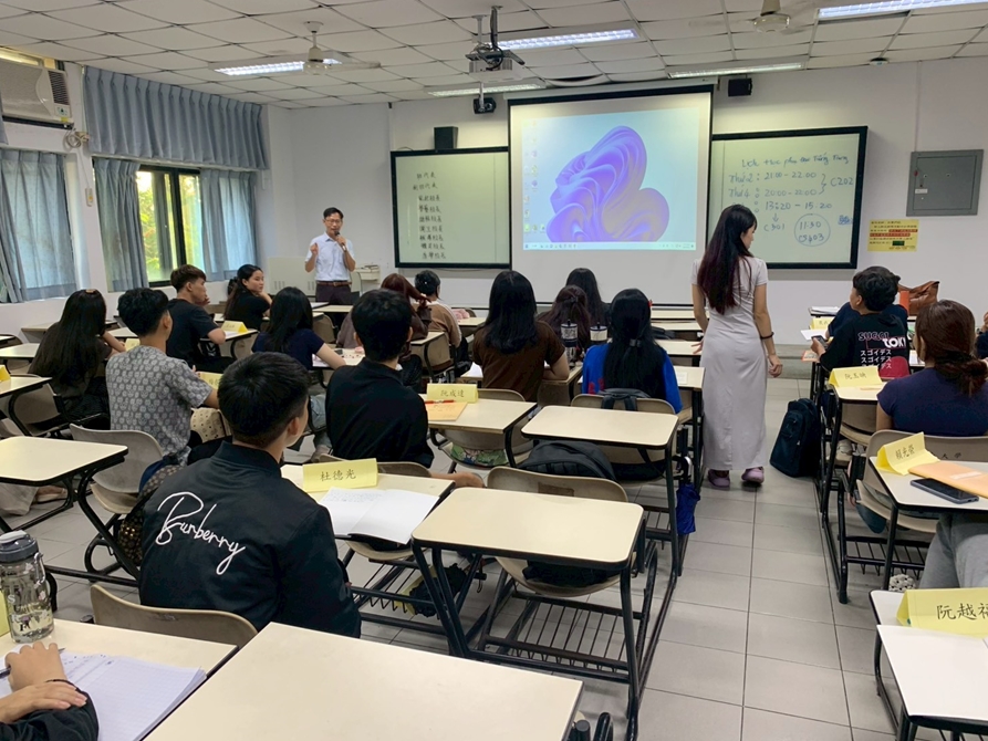 LINE_ALBUM_養生度假村經營管理1140925_251021_6