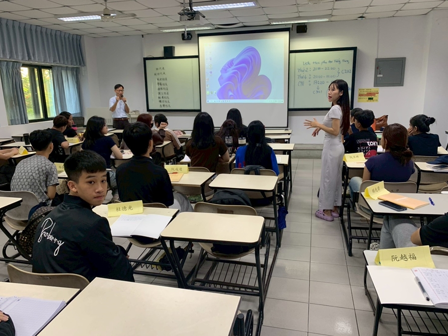 LINE_ALBUM_養生度假村經營管理1140925_251021_8