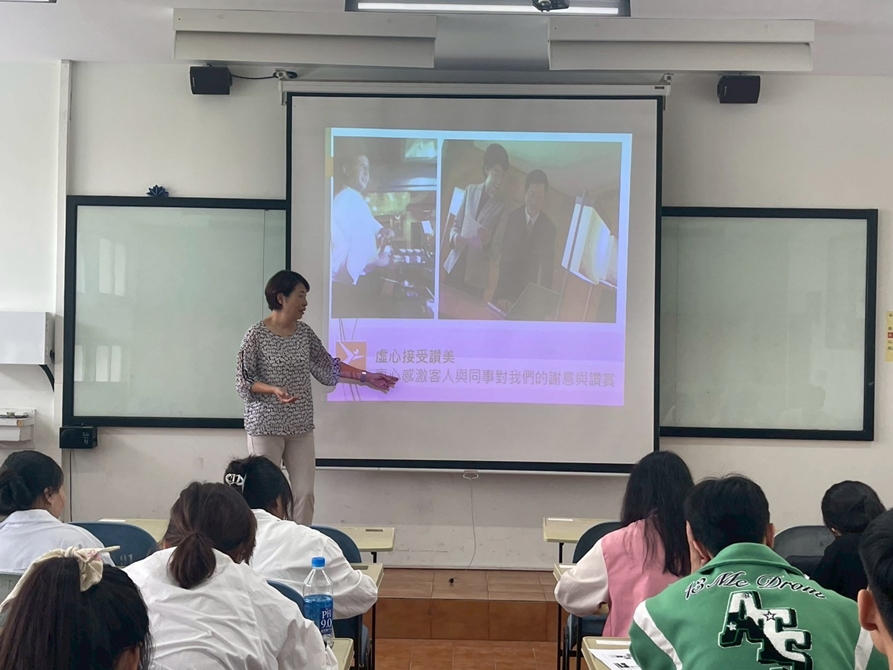 LINE_ALBUM_20250915 餐飲管理實作二_250922_4