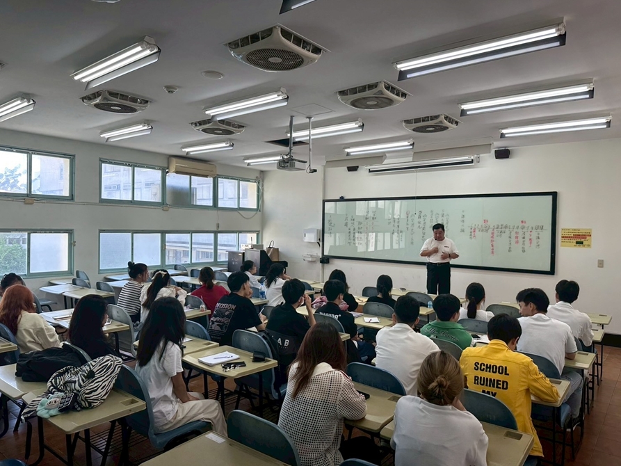 LINE_ALBUM_20250915 台灣歷史與文化_250922_3