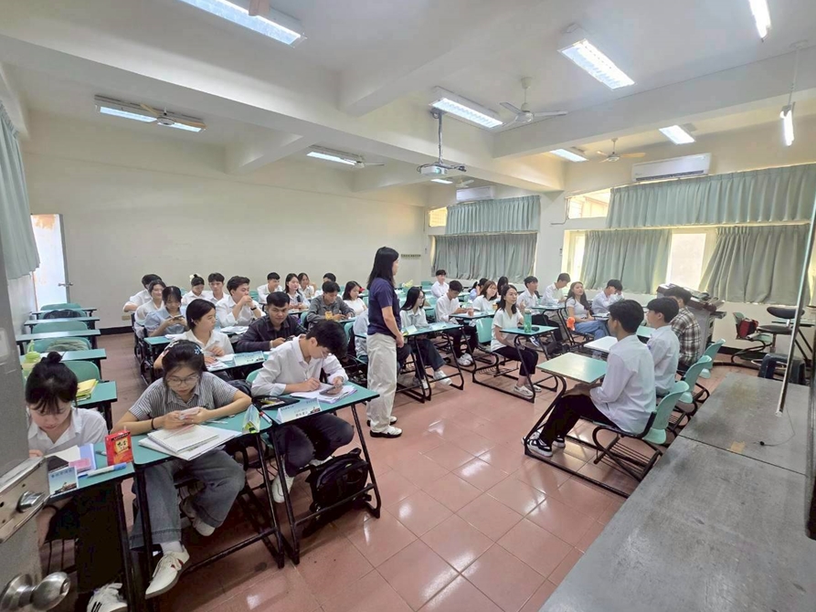 LINE_ALBUM_20251029國際禮儀_251031_6