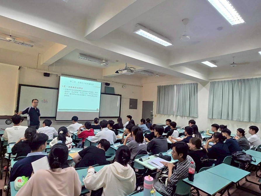 LINE_ALBUM_20251016飲食文化_251031_5