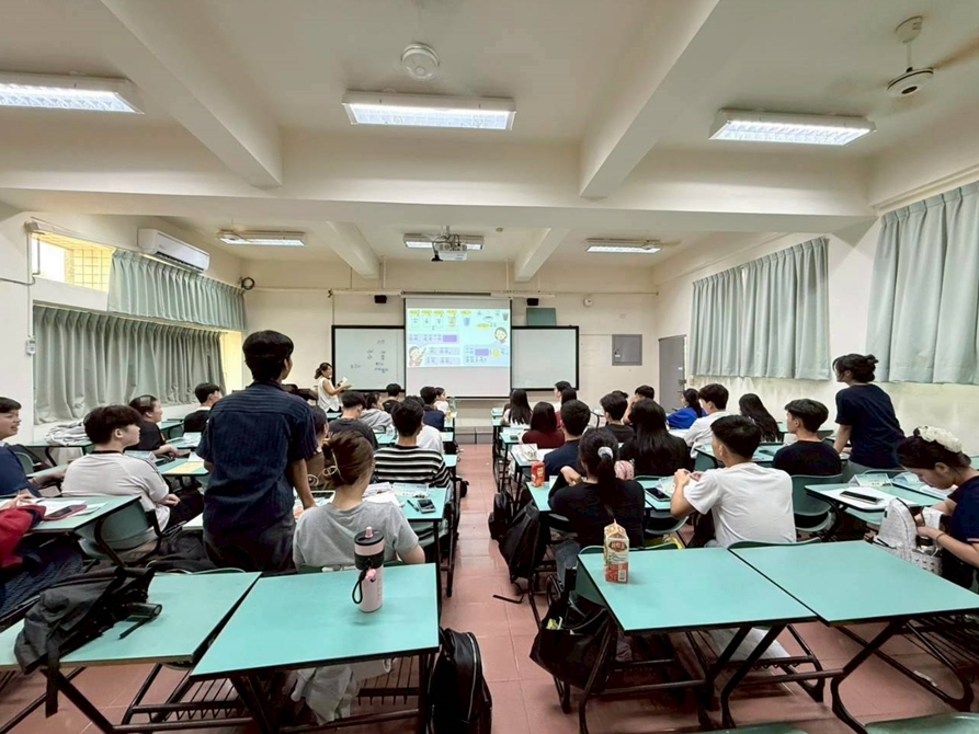 LINE_ALBUM_20251023華語（一）_251031_5