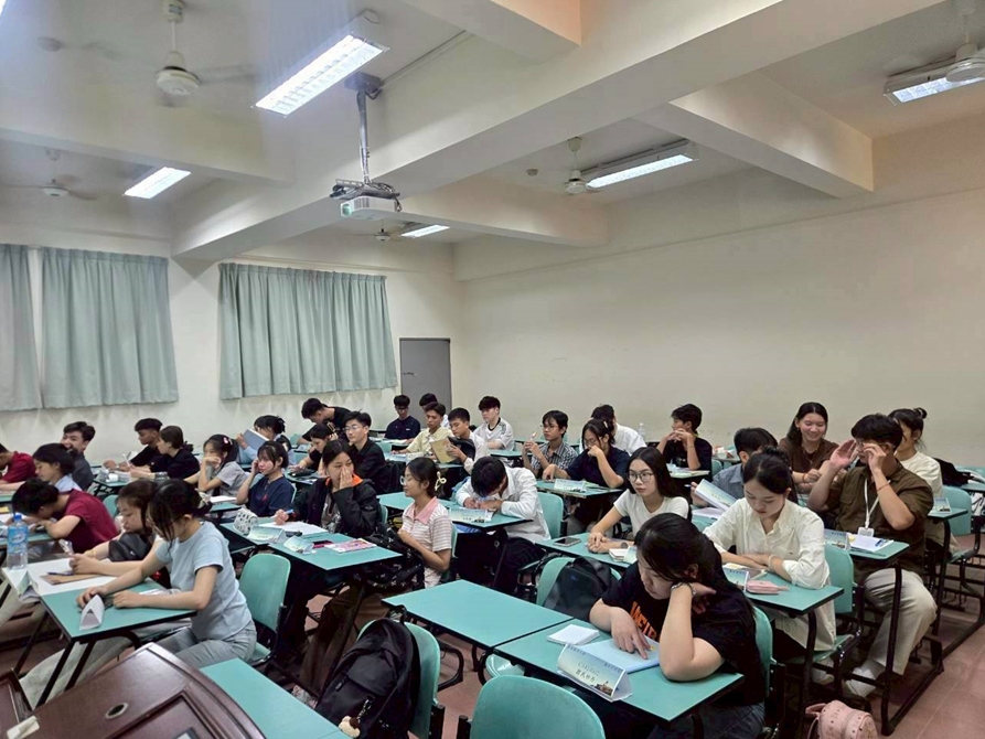 LINE_ALBUM_20251008旅館管理_251031_1